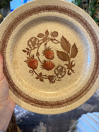 VTG Churchill England Strawberry Plate