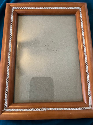 Wooden Frame, Vintage, Silver chain border