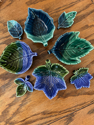 Vintage Ceramic Dipping Bowls and Chopstick Rests