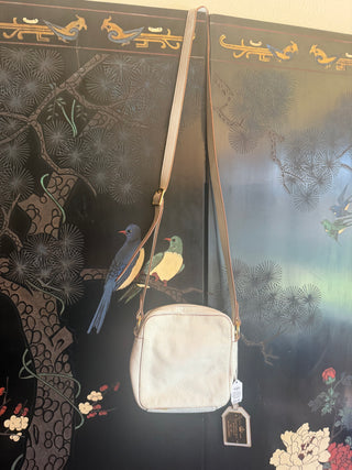 Ralph Lauren Gold Tag White Pebble Leather Adjustable Crossbody purse