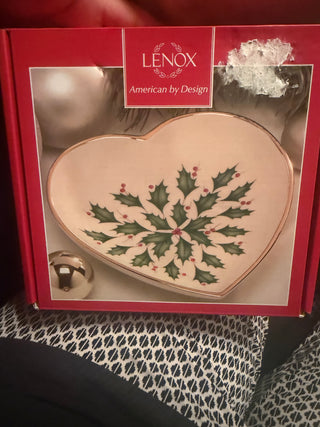 Lenox Christmas Candy Dish Heart Shaped Berry Holly Leaf Holiday Archive Trinket