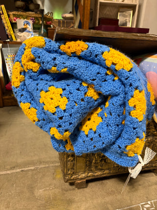 Vintage Crochet Blanket - Fits Twin
