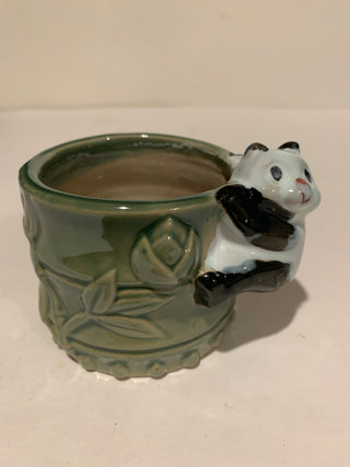 Vntg ceramic panda bamboo 2.5” vase
