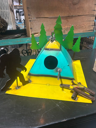 Camp big foot bird house