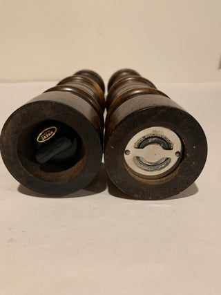 Vntg wood S/Peppermill grinder 10.5”