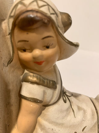 Vntg ceramic Dutch girl bookend