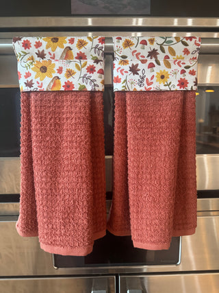 Hanging Kitchen Towel - Nuts About Fall