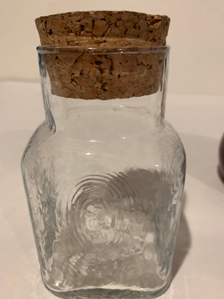 Vntg textured square apothecary w/cork 5.5”