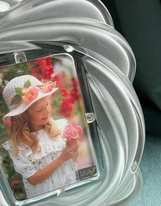 NEW Vintage Mikasa Crystal Love Knot Photo Frame - 4x6, Made in Germany