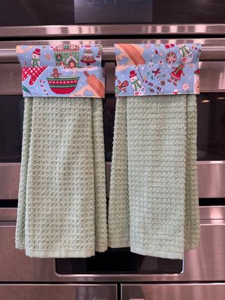Hanging Kitchen Towel - Baking Spirits Bright