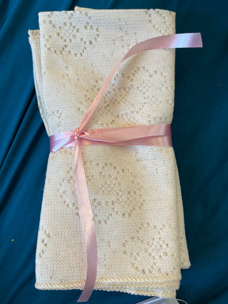 Cream colored lace cloth napkins, vintage set of 4