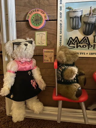 Bears in malt shop
