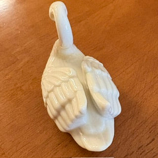 Lenox Swan Card Holder or Cake Topper