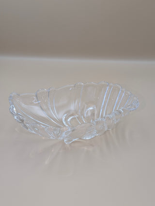 Ribbed Glass Seashell Bowl