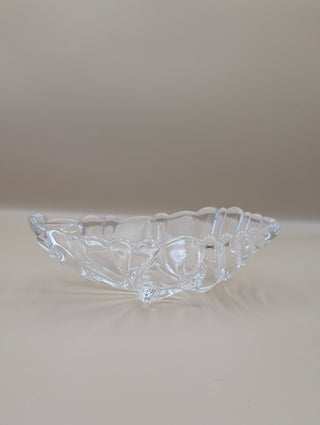 Ribbed Glass Seashell Bowl