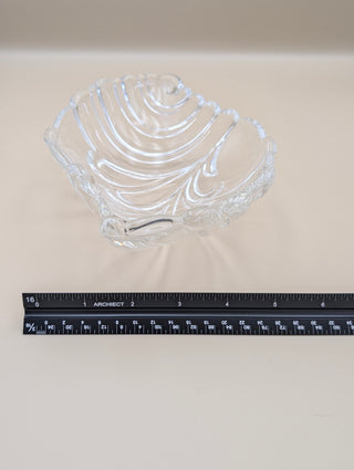 Ribbed Glass Seashell Bowl