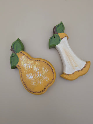 Wooden Pear Wall Decor Set