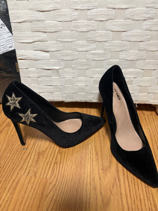 Velvet Star Heels 7.5