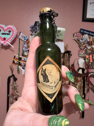 Black and White Scotch Whisky Mini Bottle