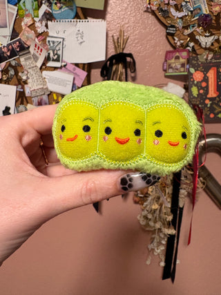 Three Peas in a Pod Tsum Tsum mini plush