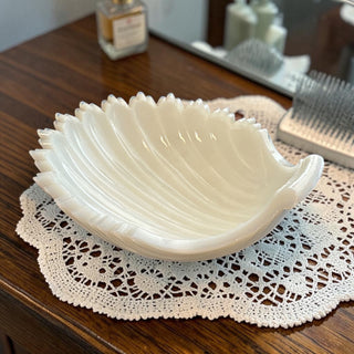 VTG Mid-Century Milk Glass Shell Dish