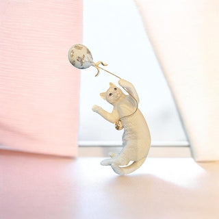 Lenox “Captivation” Cat Playing with Balloon Figurine – Ivory Fine China & 24K Gold