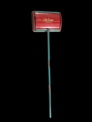 Vtg Bissell "little Queen" child's toy carpet sweeper works