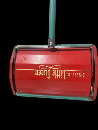 Vtg Bissell "little Queen" child's toy carpet sweeper works