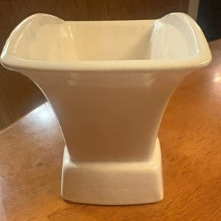 1950 Roseville Silhouette 756 Acorn Planter