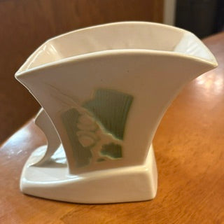 1950 Roseville Silhouette 756 Acorn Planter