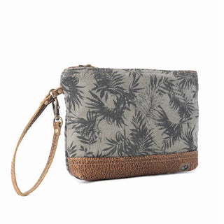 Fernfield Vintage Wristlet Olive