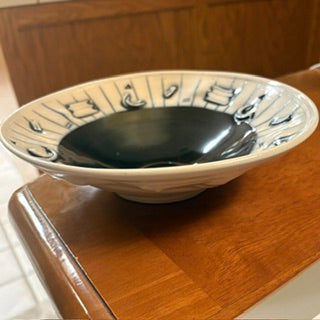 White & Blue Art Pottery Ramen Bowl
