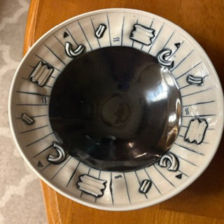 White & Blue Art Pottery Ramen Bowl