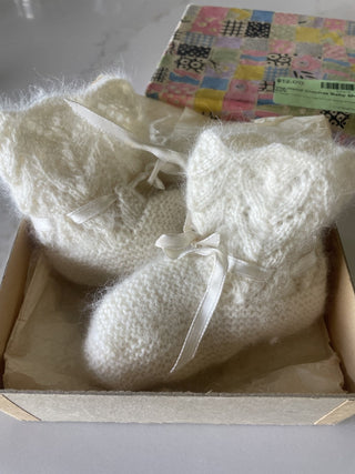 Vtg.Hand Crochet Baby Shoes-RSV