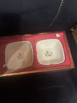 Lenox Holiday 2 Dipping Sauce Bowls Holly & Berry Gold Trim #62 VV MTS