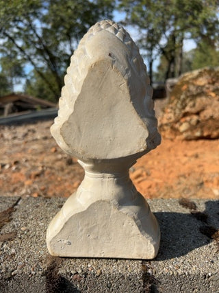 KW Artichoke Plaster Bookend 10”