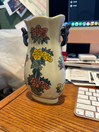 Vtg. (1960's) Chinese Porcelain Vase, 8"|35102