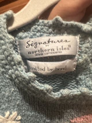 Hand Knit Nothern Isles Christmas Sweater. In good condition #62 VV MTS|131370