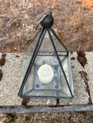 Geometric Terrarium Glass with frameless candle