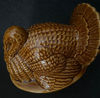 CRATE & BARREL LIDDED TURKEY DISH LOVELY BURNT ORANGE COLOR EXCELLENT CONDITION NO CRACKS OR CHIPS (KJS) RCD