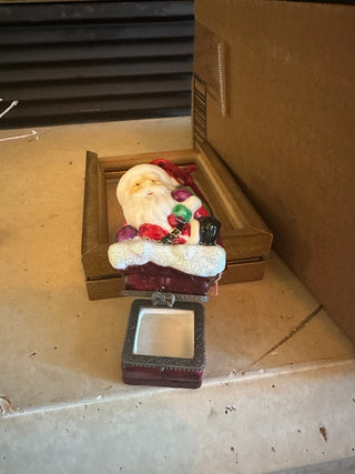Vtg. Santa on Chimney Trinket Box tree ornament, porcelain RCD|95469