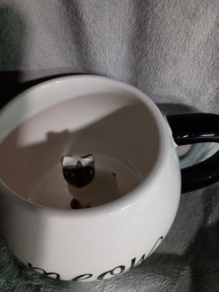 new World Market Meow mug rsv