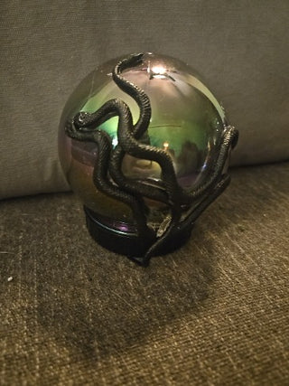 MTS-RM926-Plastic Crystal Ball w/Snakes