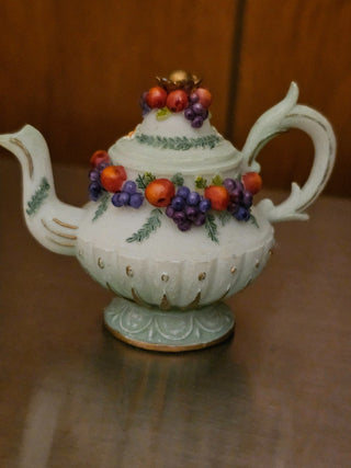 Miniature Tea Pot With Fruit|75910