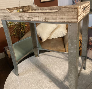 End Table: Grey Wood Top Tray w/Metal Legs RSV|78894