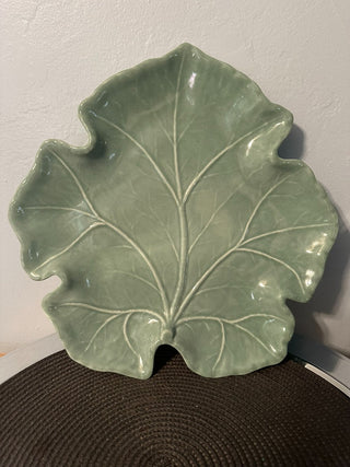 Oakleaf Platter Green Hull 14inch MTS