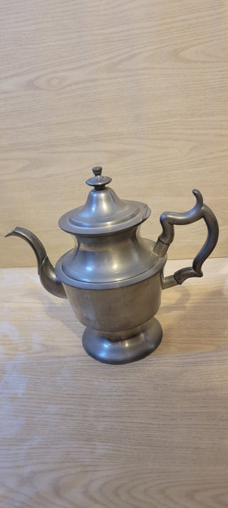 JMD- Vtg. Woodbury Pewter Tea/Coffee Pot