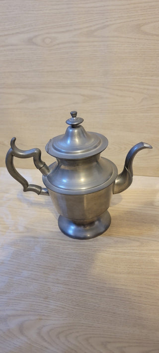 JMD- Vtg. Woodbury Pewter Tea/Coffee Pot