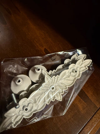Set of 2 cream drawer or cabinet pulls RCD