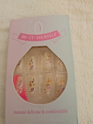 Clear w/Flowers Press On Nails